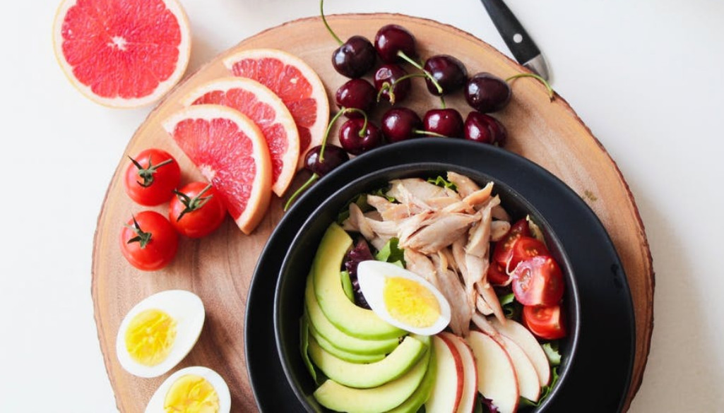 chude mięso, owoce i warzywa w diecie na wysoki cholesterol 